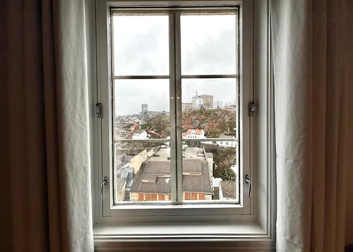 Sentrum - Koselig Hus Med Parkering *