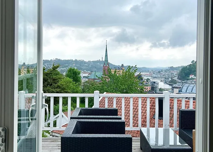 度假居 Sentrum - Koselig Hus Med Parkering 阿伦达尔